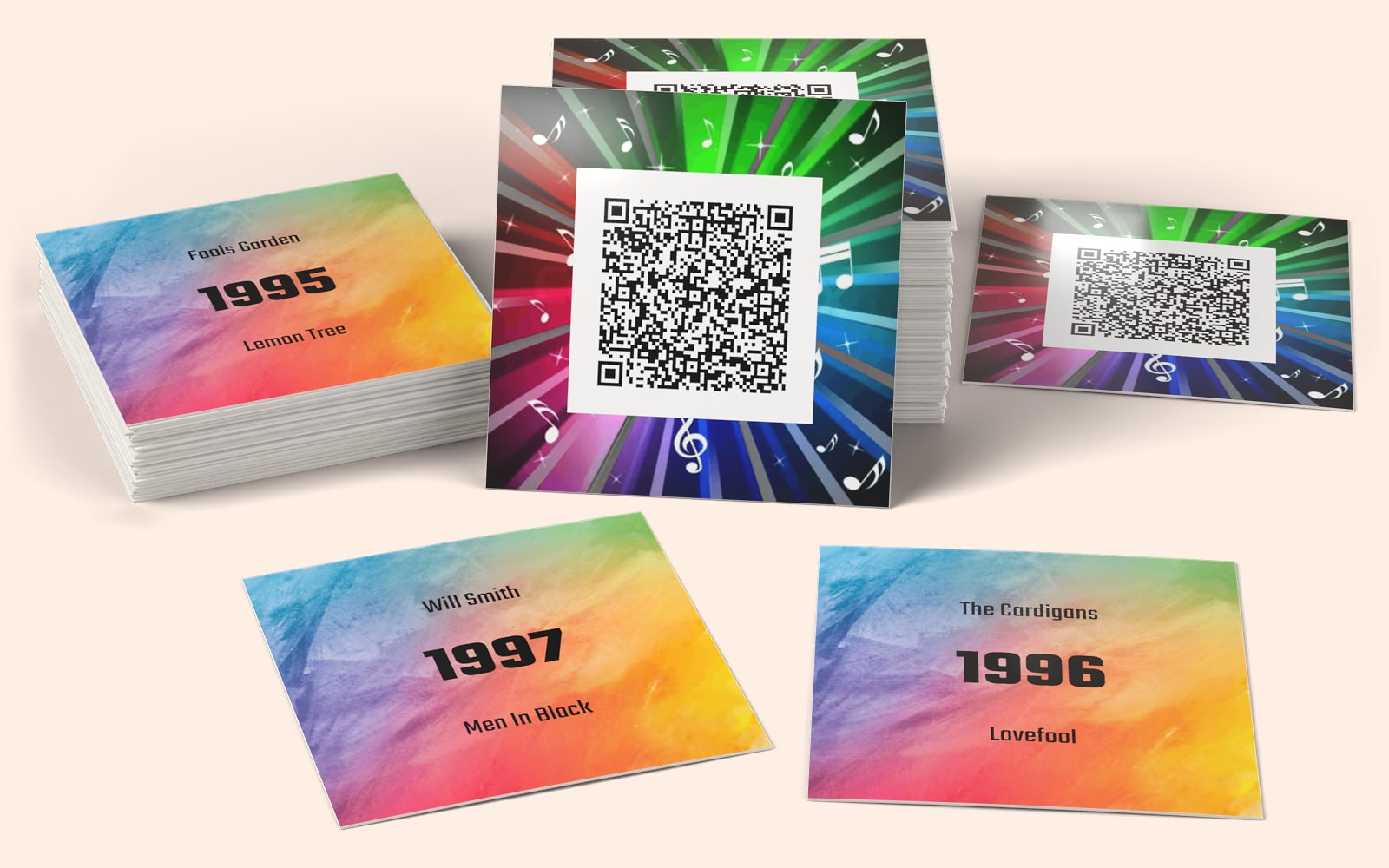 Cartas musicais QRSong! de Mp3 und Streaming Hits: o design da carta com o código QR, e o artista, o ano e o título no verso de cada carta